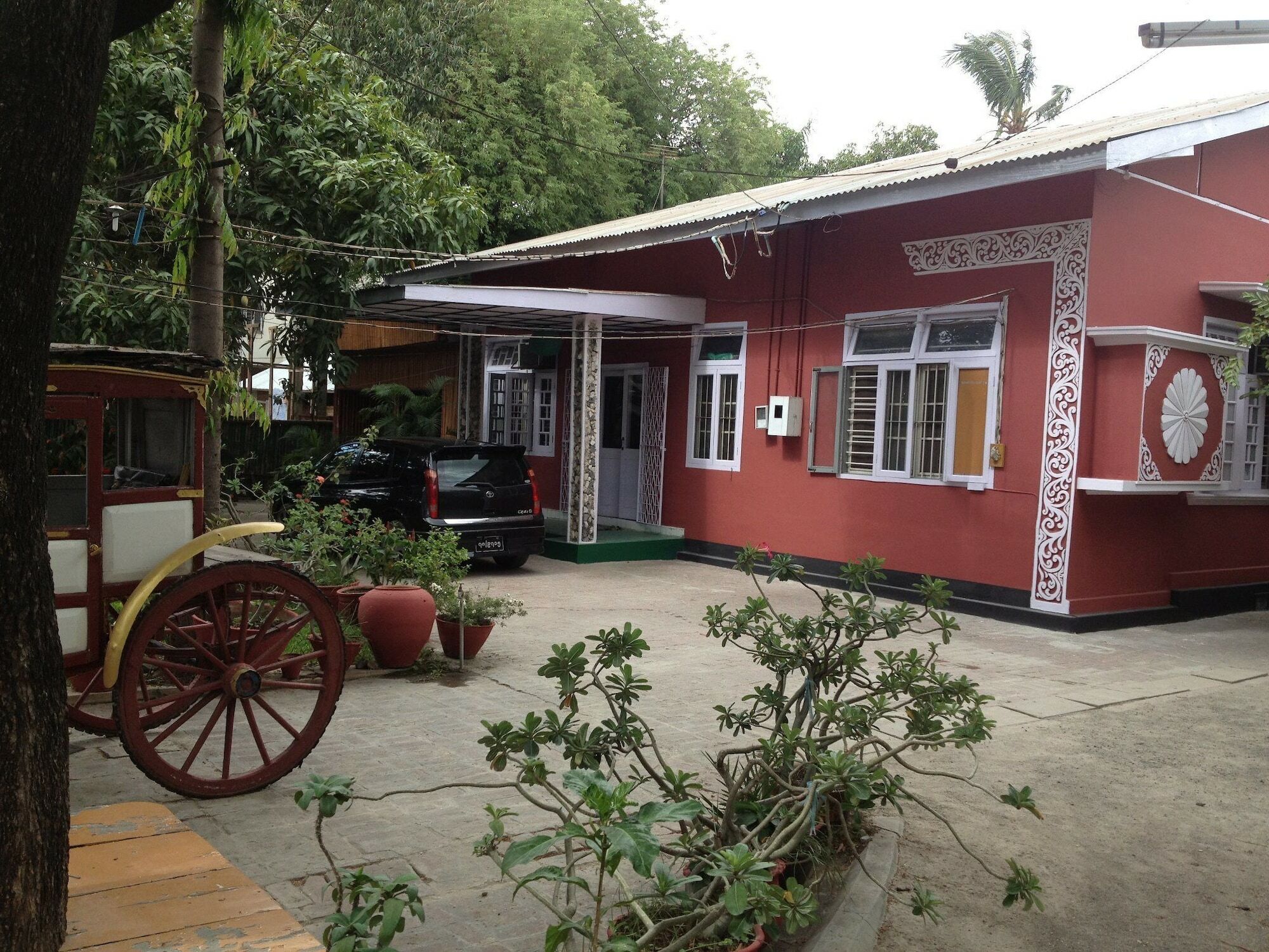 Peacock Lodge Mandalay Exterior foto